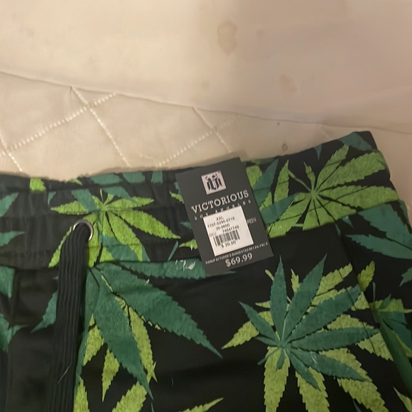 Brand new victorious Los Angeles sweatsuit with matching hat - Picture 5 of 8